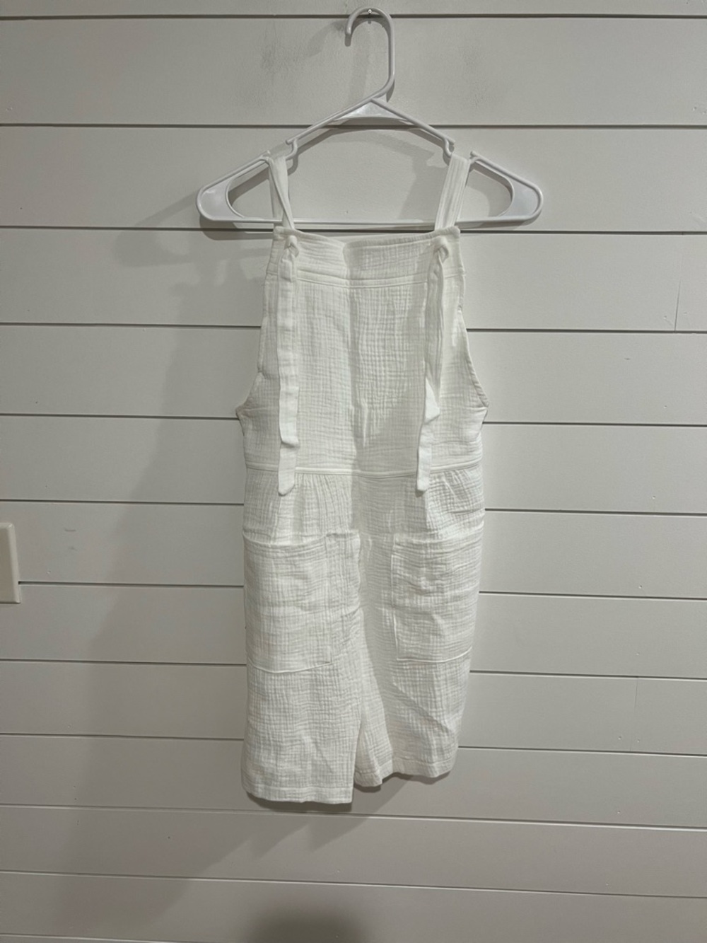 Zenana Outfitters Cream Gauze Tie-Strap Romper with Pockets